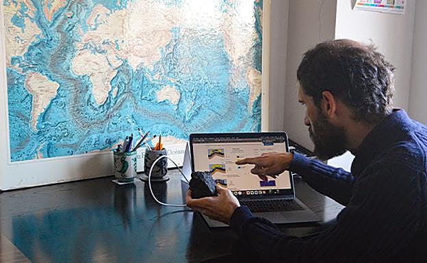 La Usal estudia la geoquímica de los volátiles del volcán activo de Isla Decepción en la Antártida