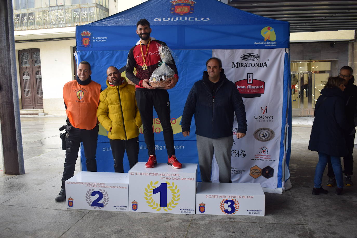 Fotos: Javier Montero y Verónica Sánchez se alzan con la victoria en el Jamón Veloz de Guijuelo