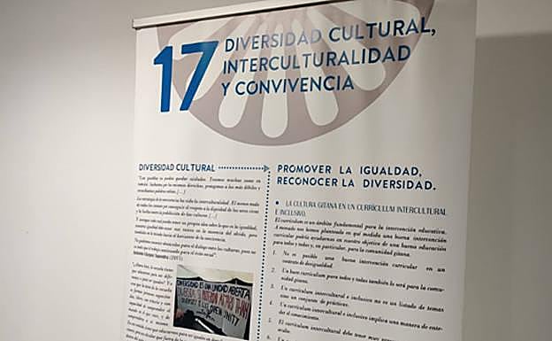 Uno de los paneles de la exposición. 