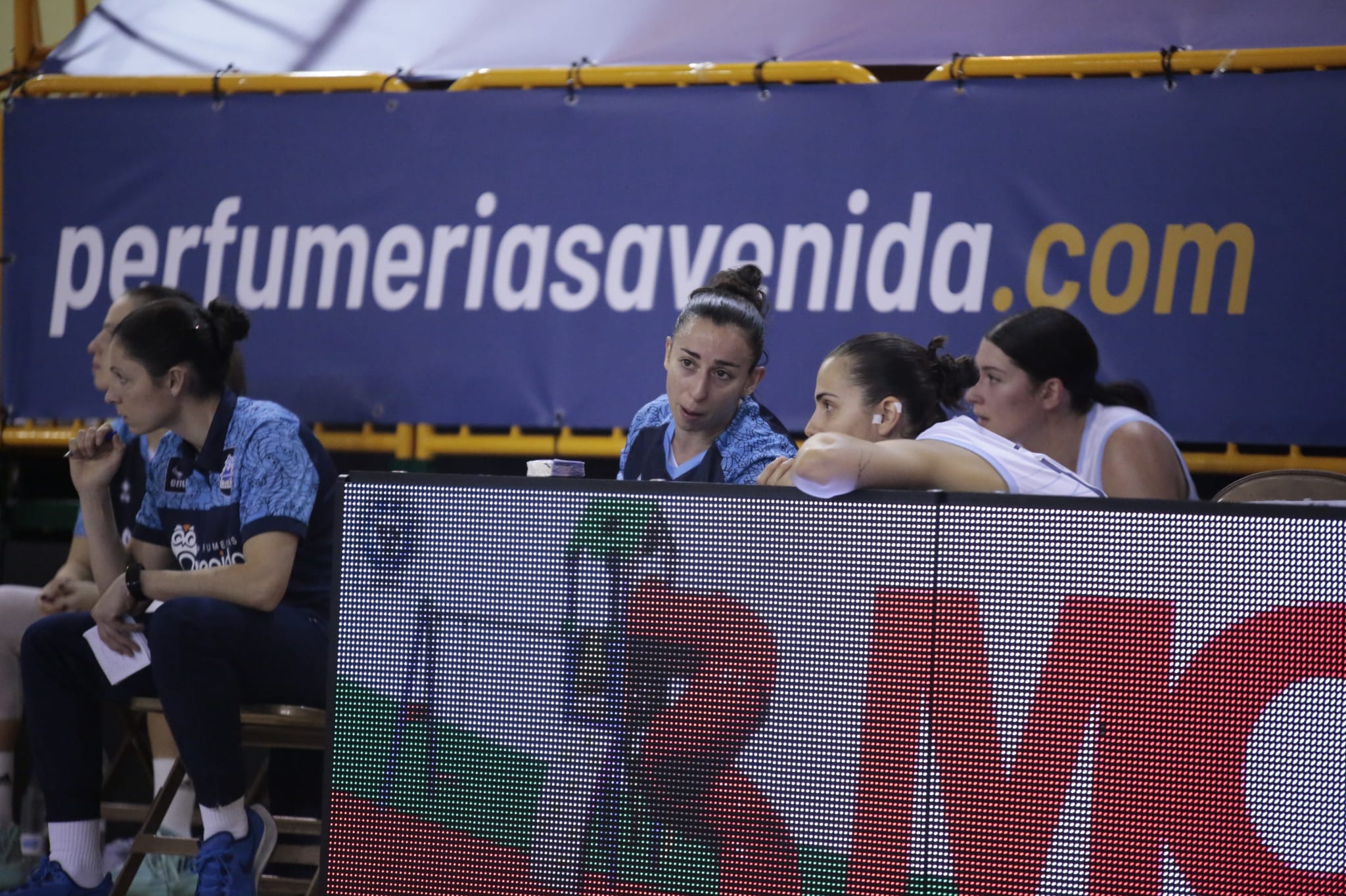 Fotos: Partido de Euroliga entre Avenida y DVTK