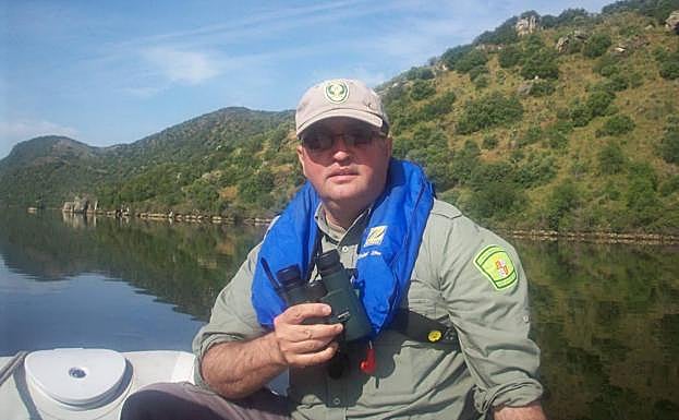 Juan Pedro Cruz-Sagredo, en uno de los encuentros en Arribes del Duero con técnicos portugueses. 