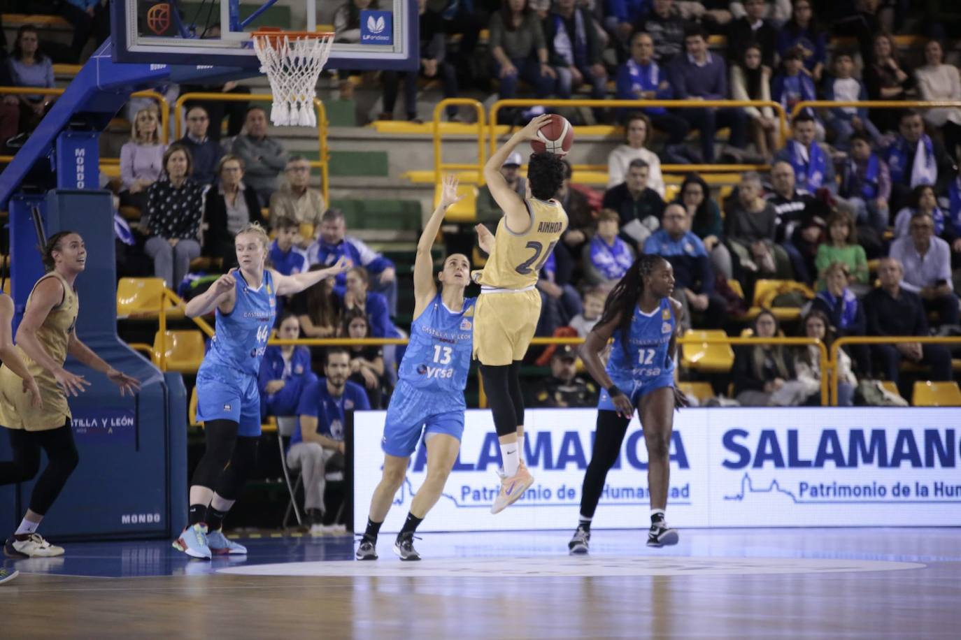 Fotos: CB Avenida-Barça CBS