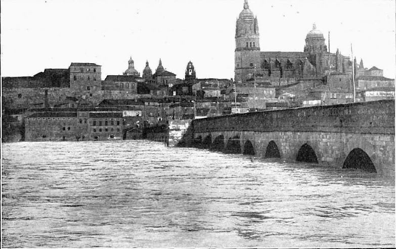 Imagen de archivo de una de las inundaciones más importantes de Salamanca. 