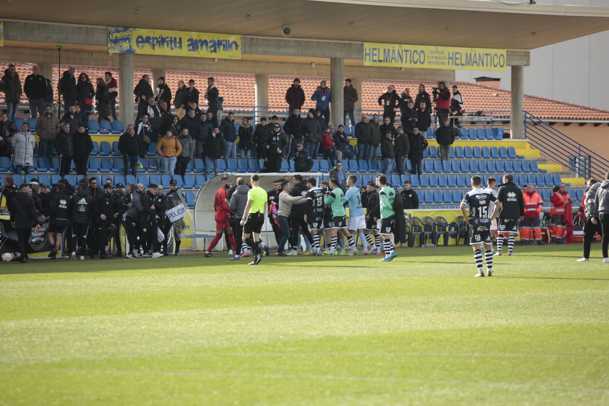 Fotos: Unionistas encaja una goleada del Celta B en el último partido del año (0-3)