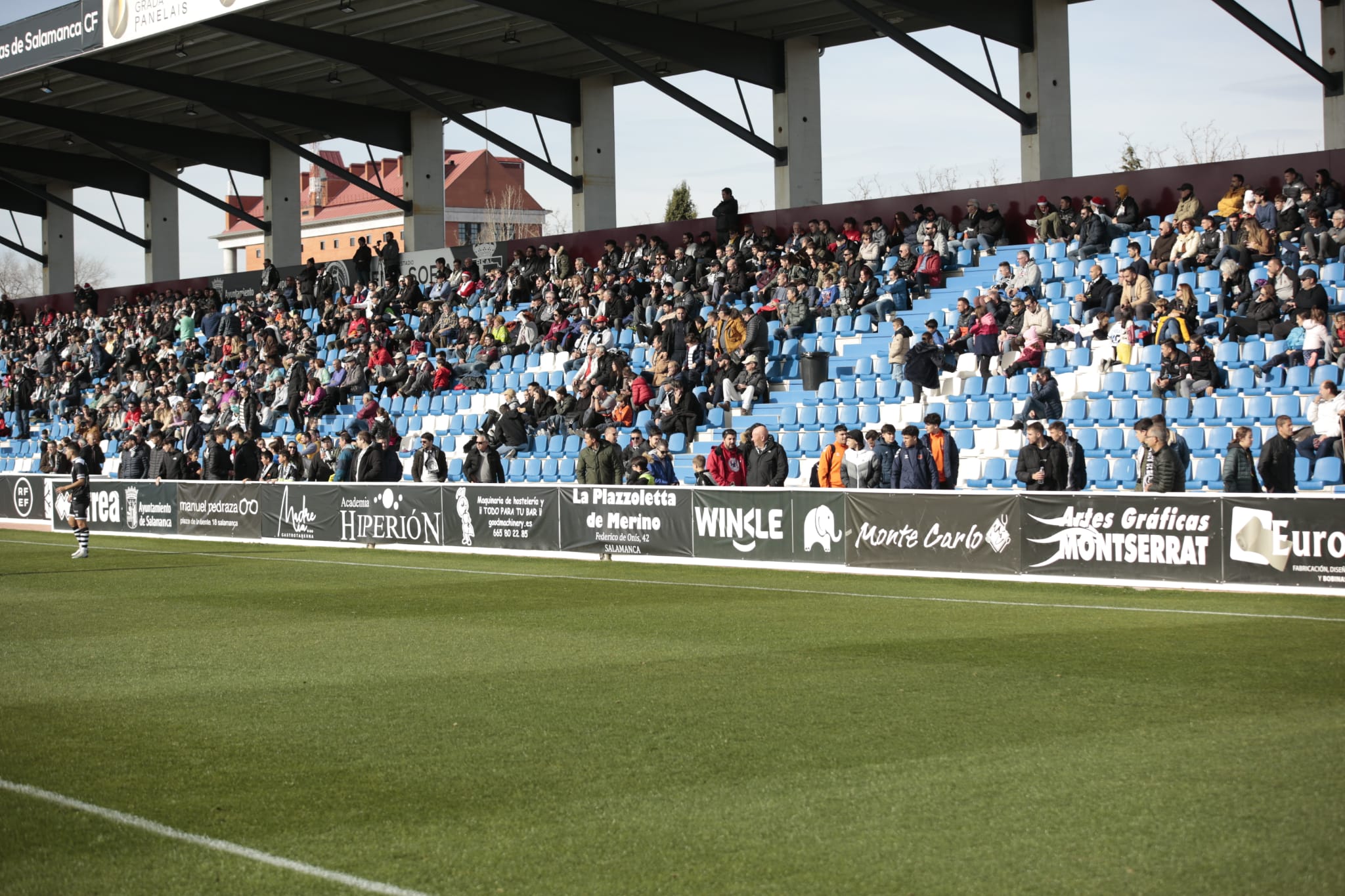 Fotos: Unionistas encaja una goleada del Celta B en el último partido del año (0-3)