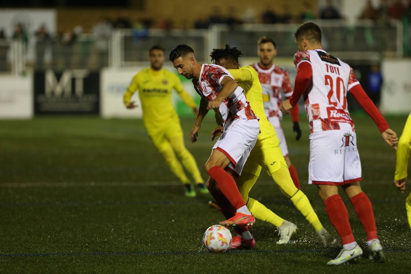 Fotos: Las mejores imágenes del CD Guijuelo-Villarreal de la Copa del Rey