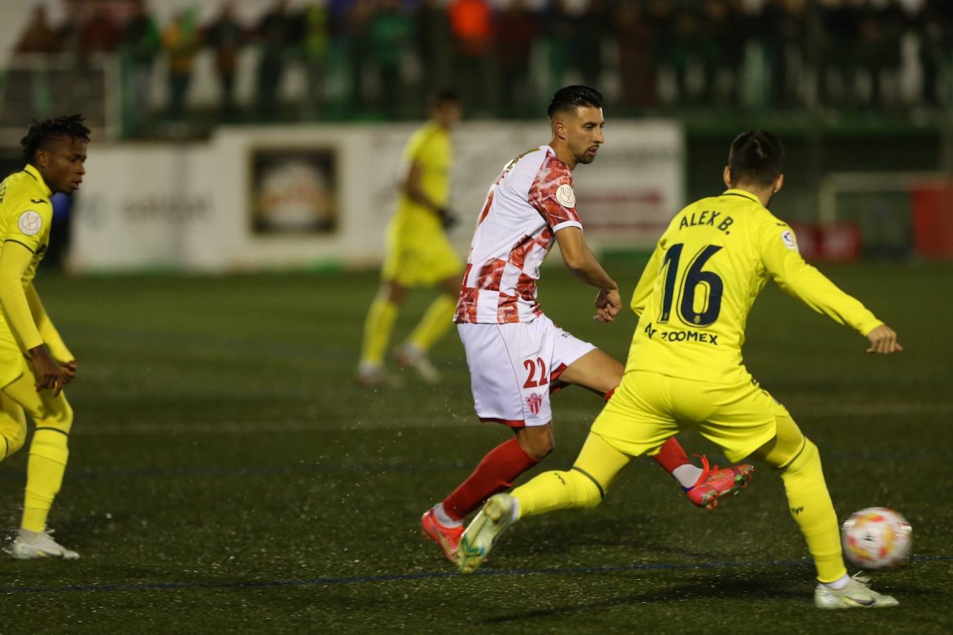 Fotos: Las mejores imágenes del CD Guijuelo-Villarreal de la Copa del Rey