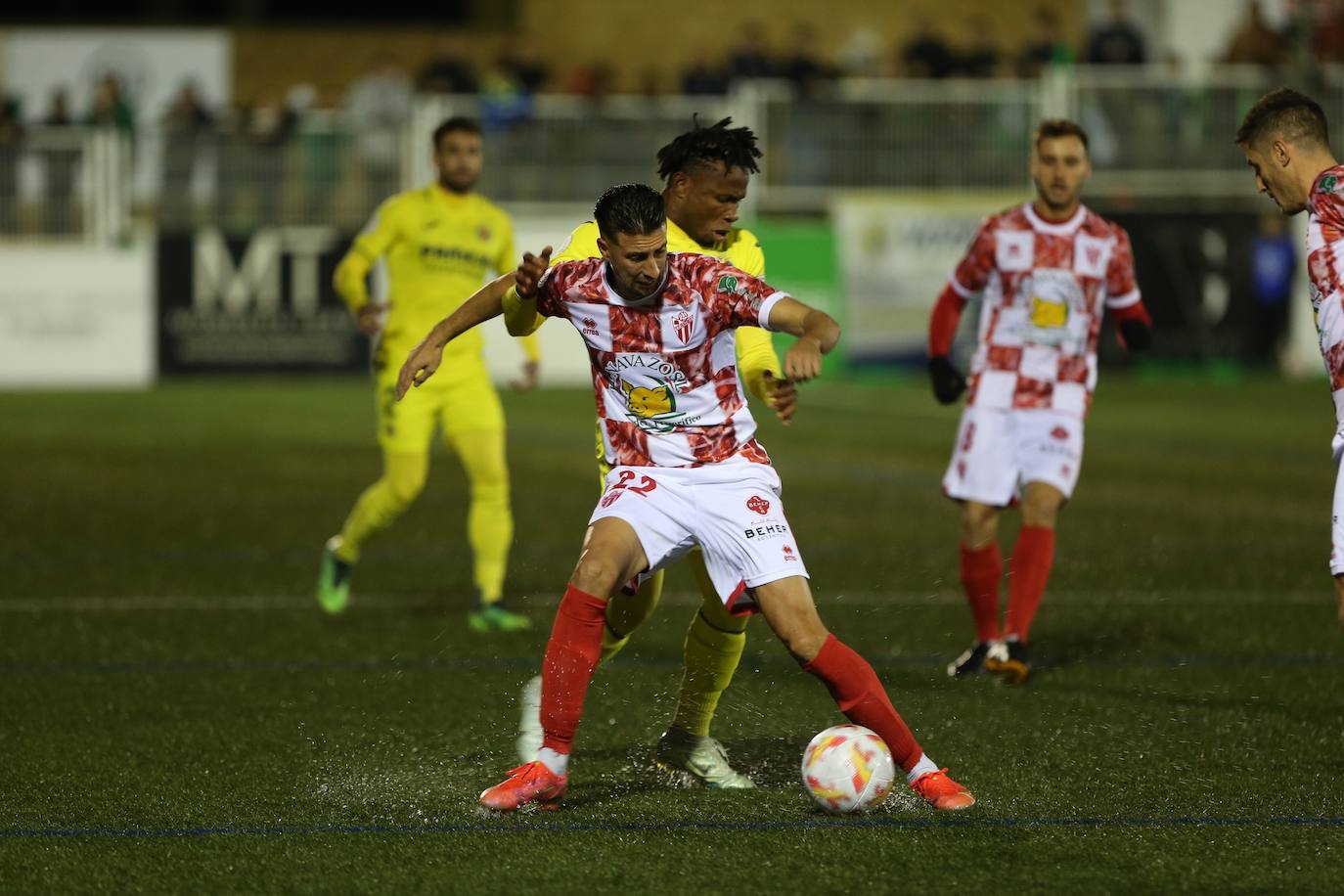 Fotos: Las mejores imágenes del CD Guijuelo-Villarreal de la Copa del Rey