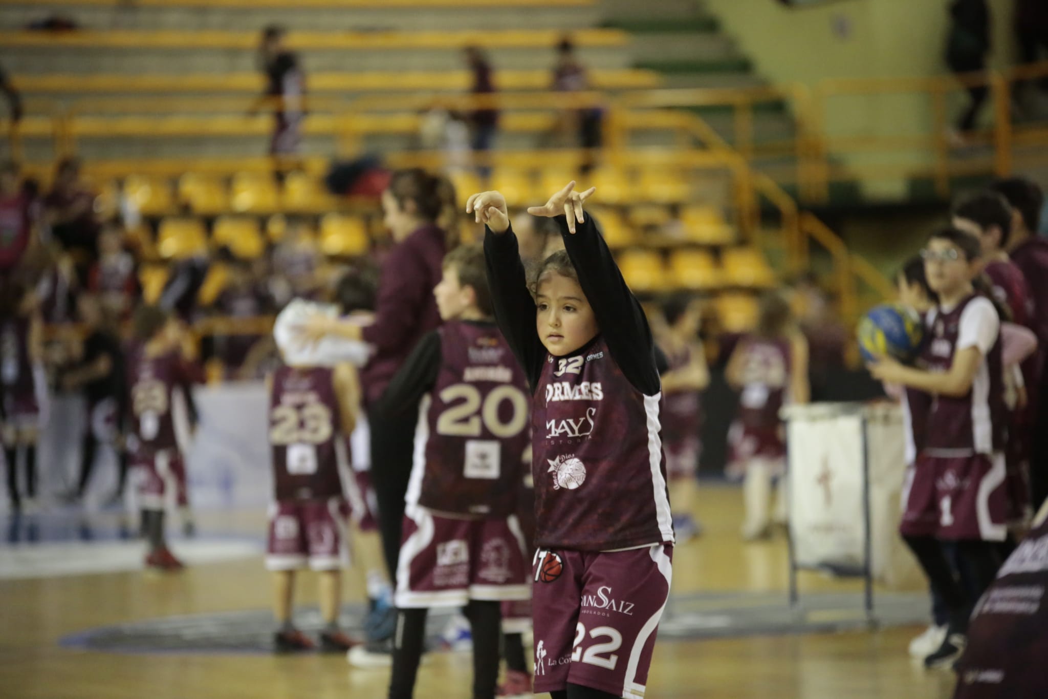 Fotos: La Antigua CB Tormes supera en un gran partido al Algeciras