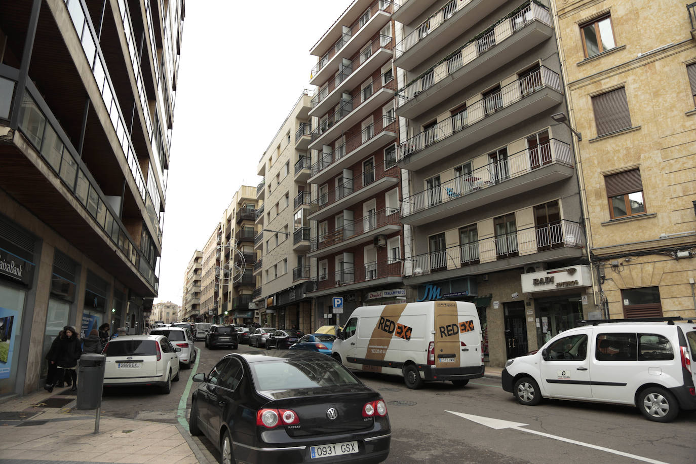 Fotos: ZOES reclama más vegetación y menos coches para el barrio del Oeste