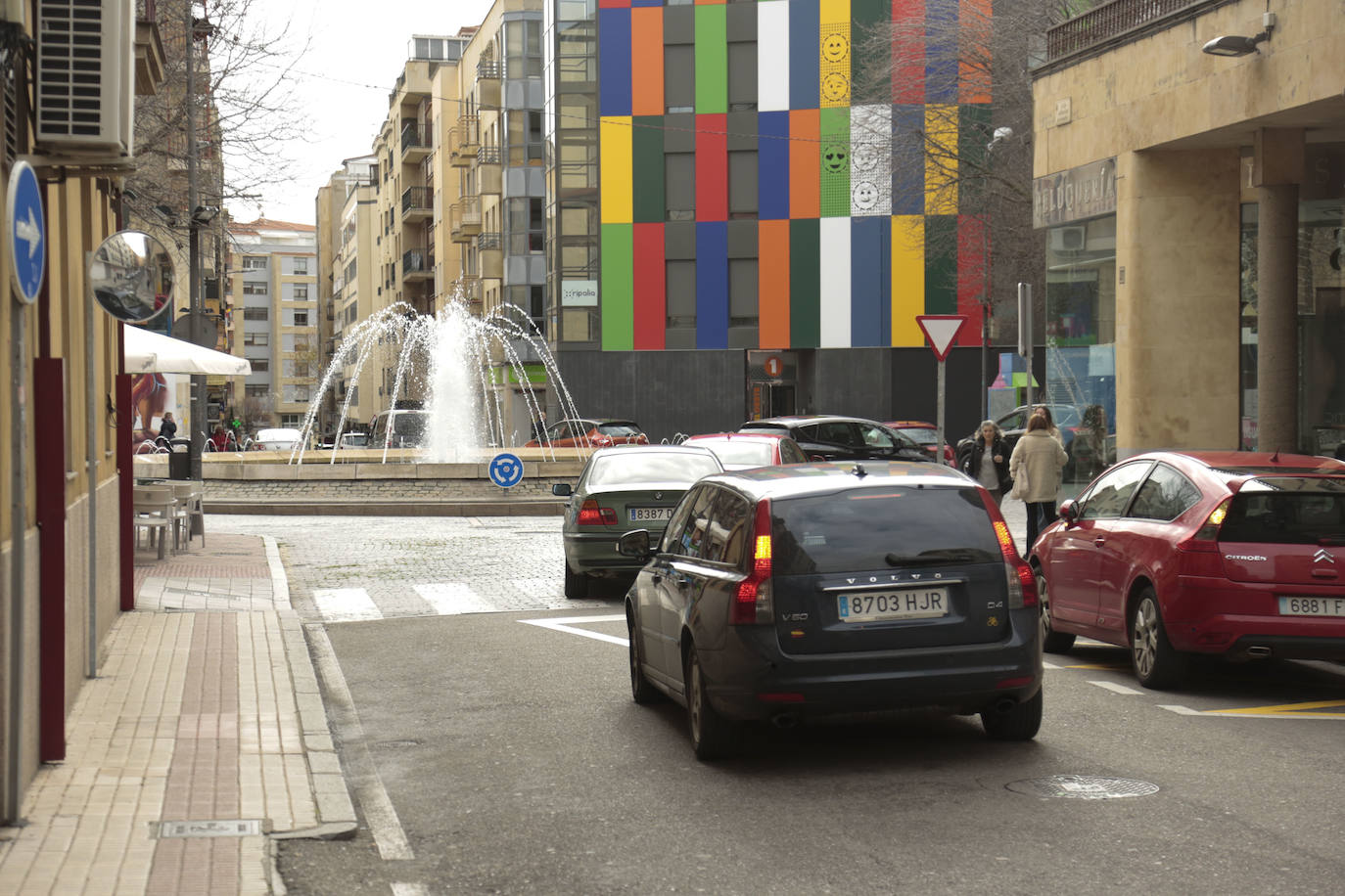 Fotos: ZOES reclama más vegetación y menos coches para el barrio del Oeste