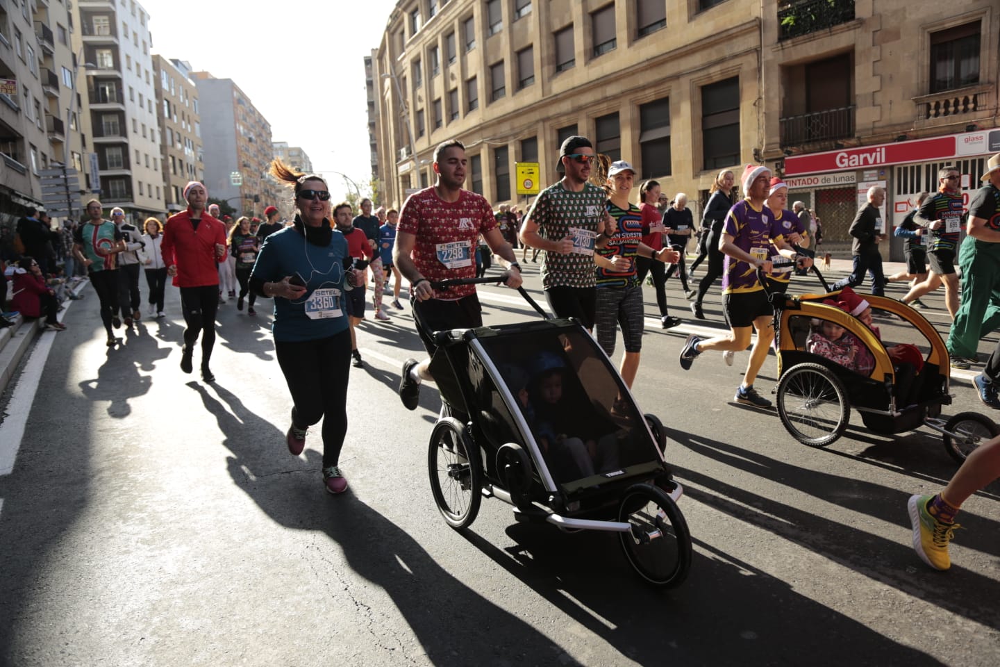 Fotos: Pablo Sánchez Gómez y Nuria Lugueros conquistan la XXXVIII San Silvestre Salmantina