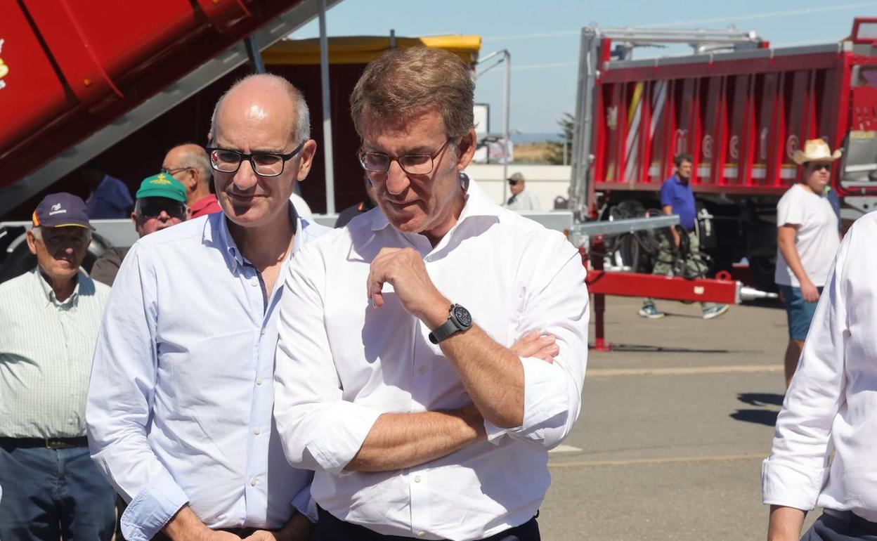 Núñez Feijóo y Javier Iglesias, en septiembre en la feria agropecuaria. 