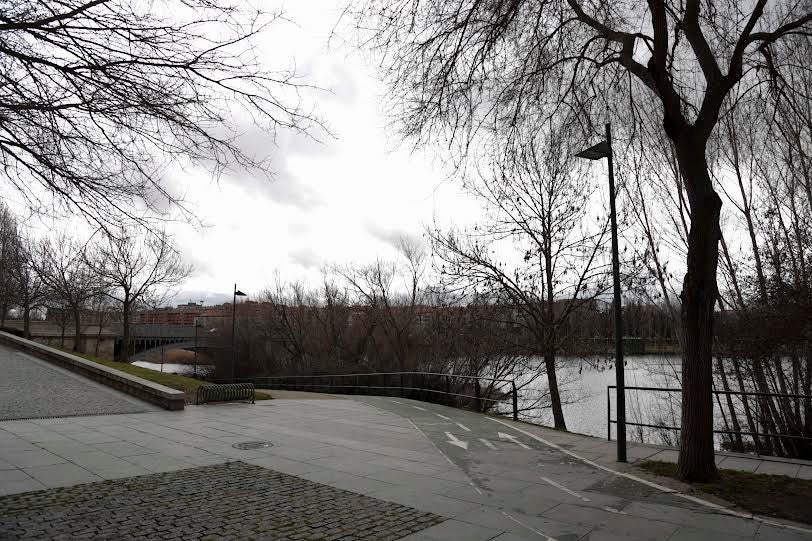 Así cambia Salamanca cuando falta la luz del día