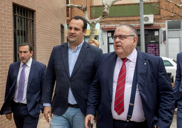 La Junta estudia «otra manera» para mantener el personal de mantenimiento del Hospital de Salamanca