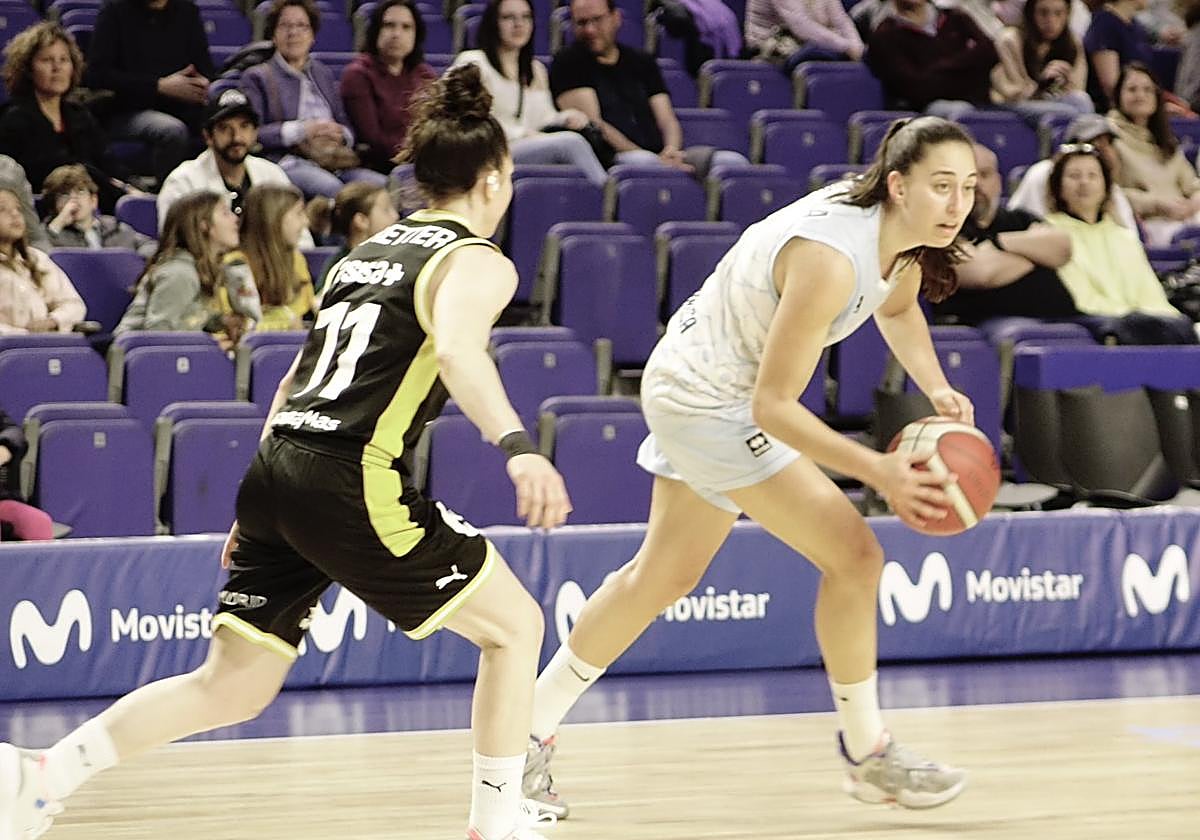 Maite Cazorla, en un momento del partido.