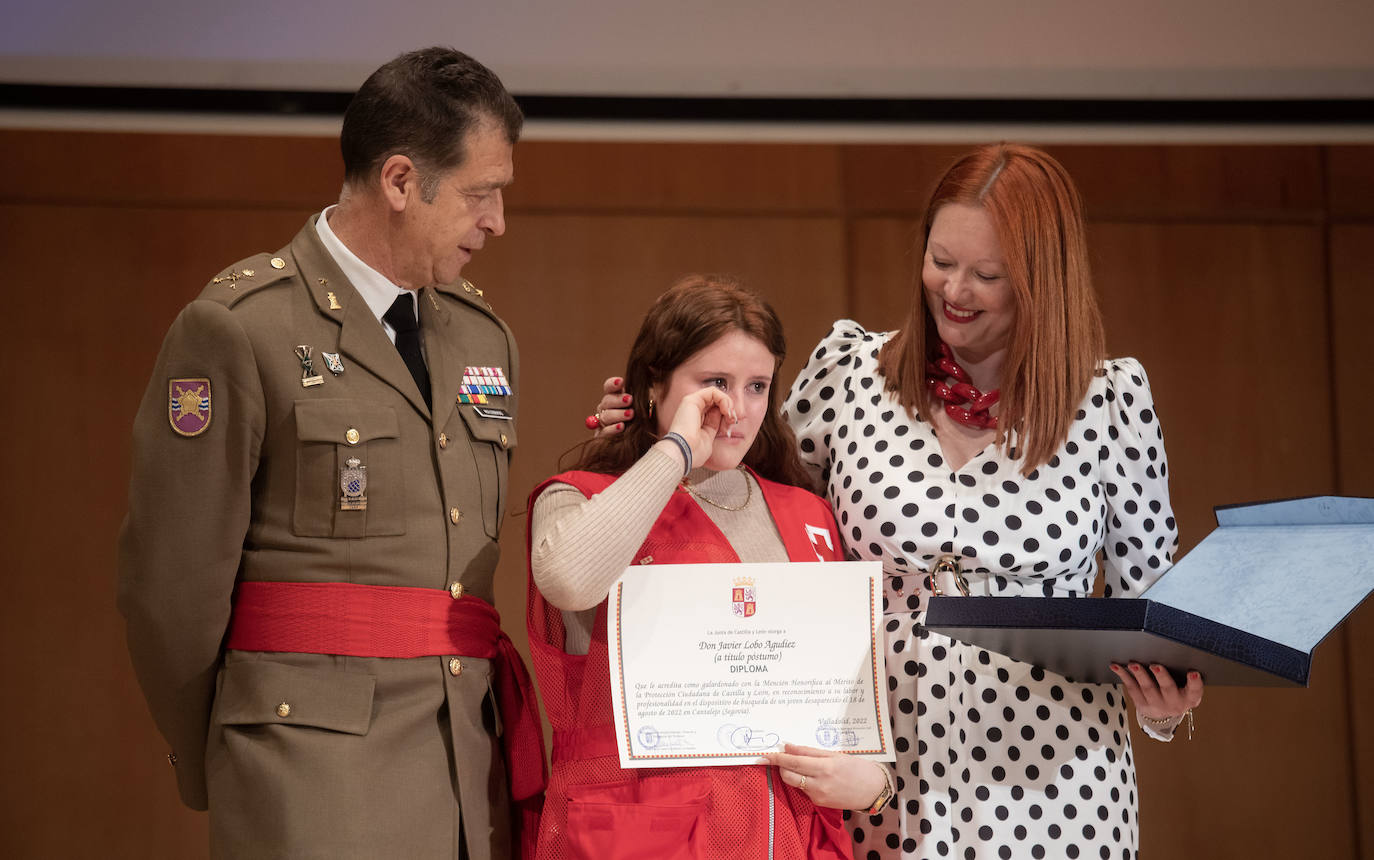 Imagen principal - La Junta aplaude la actuación en situaciones de riesgo con las Medallas de Proteción Ciudadana