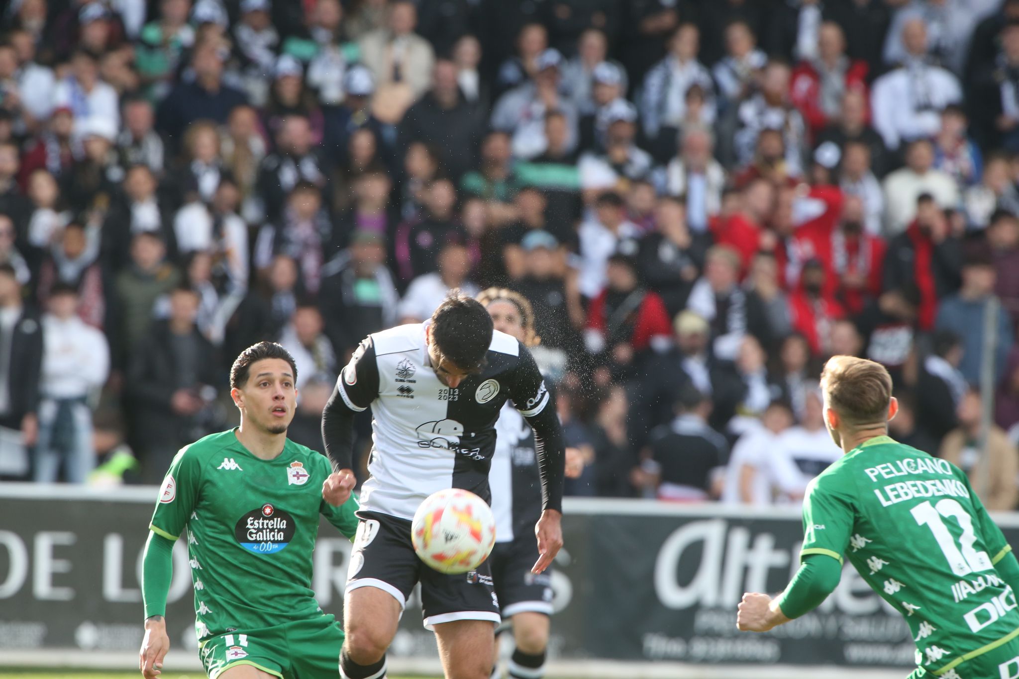 Gran remontada de Unionistas ante el Deportivo de La Coruña (2-1)