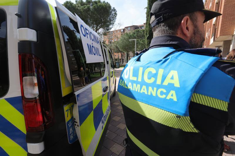 La Policía municipal de barrio realiza las primeras visitas en Salamanca