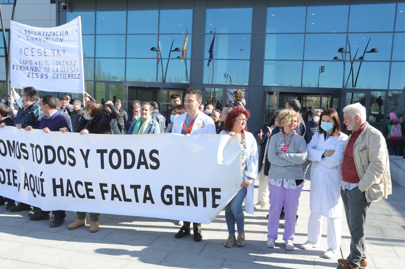 Concentración de los trabajadores de mantenimiento contra la privatización