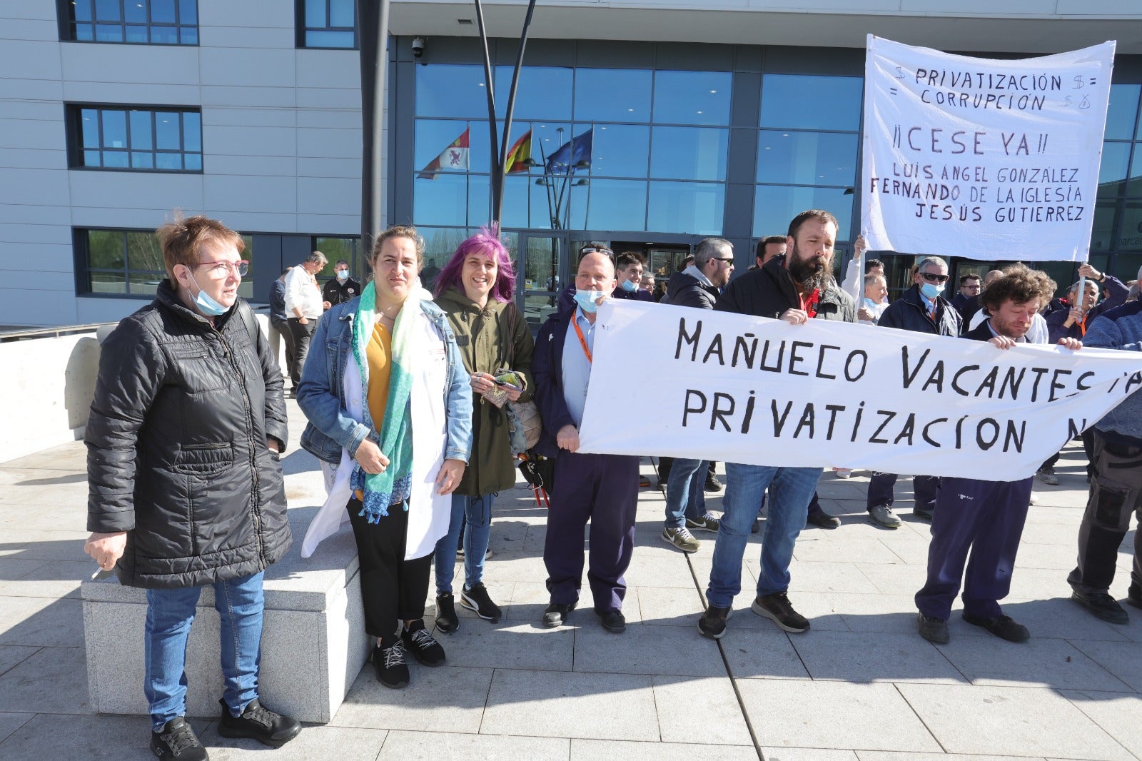 Concentración de los trabajadores de mantenimiento contra la privatización