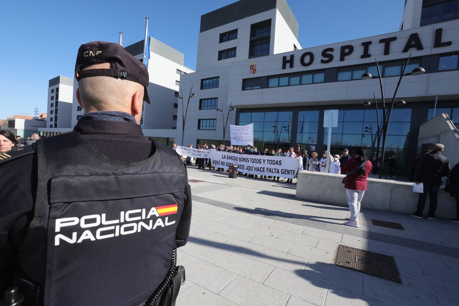 Concentración de los trabajadores de mantenimiento contra la privatización
