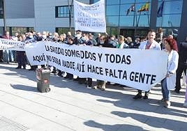 Concentración de los trabajadores de mantenimiento contra la privatización