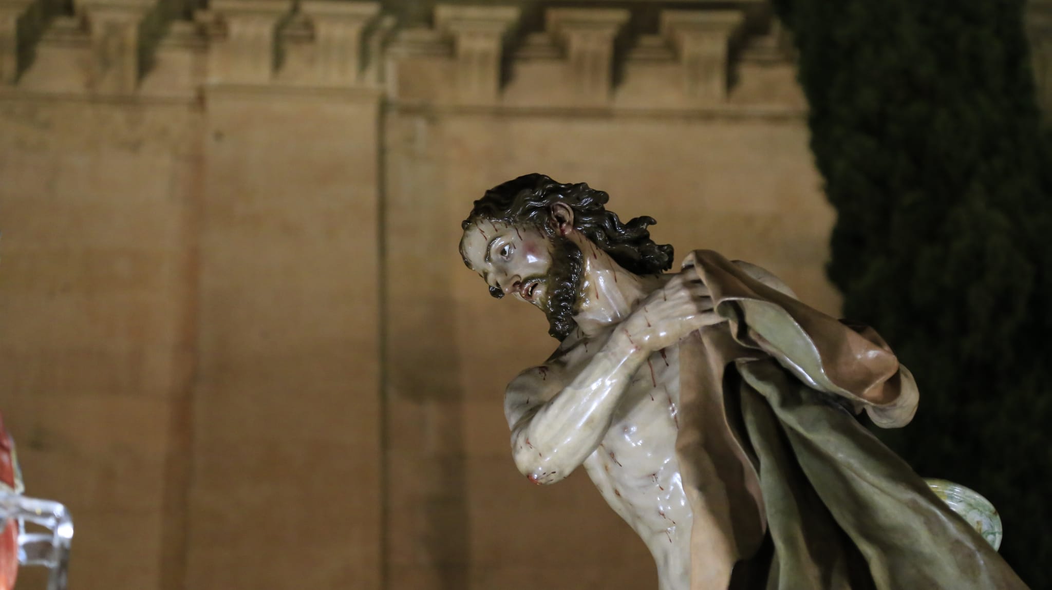 La solemnidad de Jesús Flagelado envuelve la noche de Salamanca