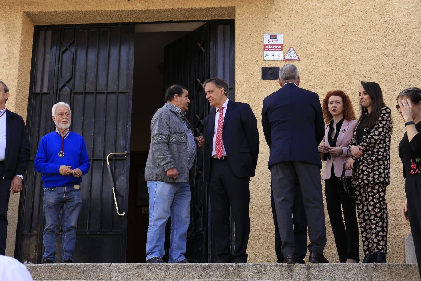 La Hermandad del Silencio recorre Salamanca en un multitudinario Sábado Santo