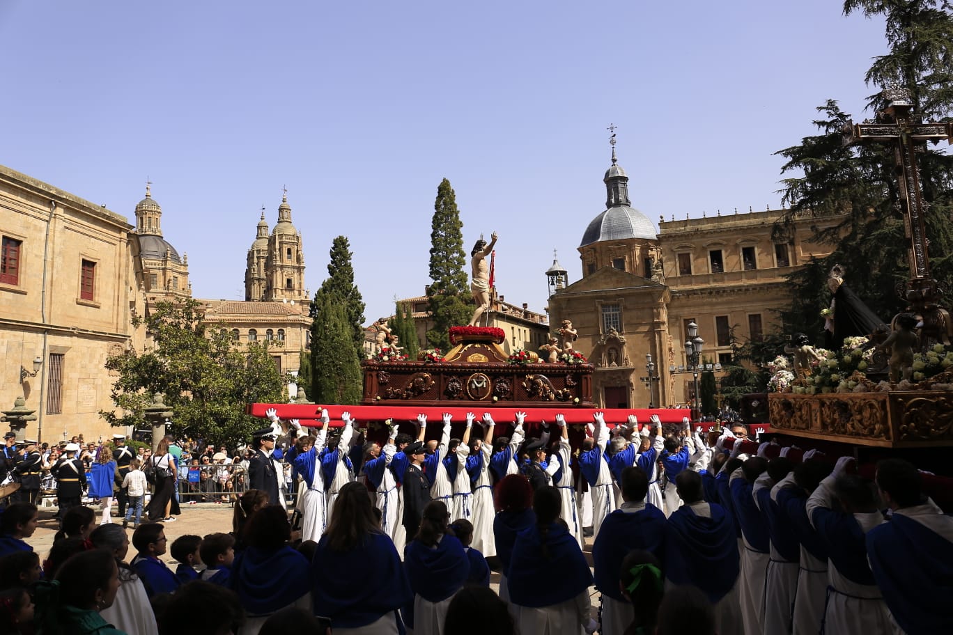 El tradicional Encuentro culmina la Semana Santa salmantina