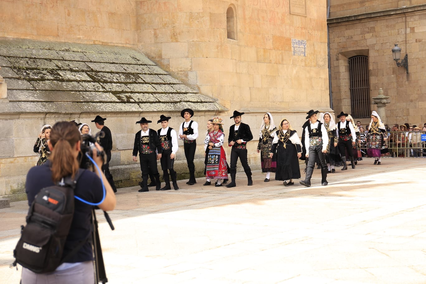 El tradicional Encuentro culmina la Semana Santa salmantina