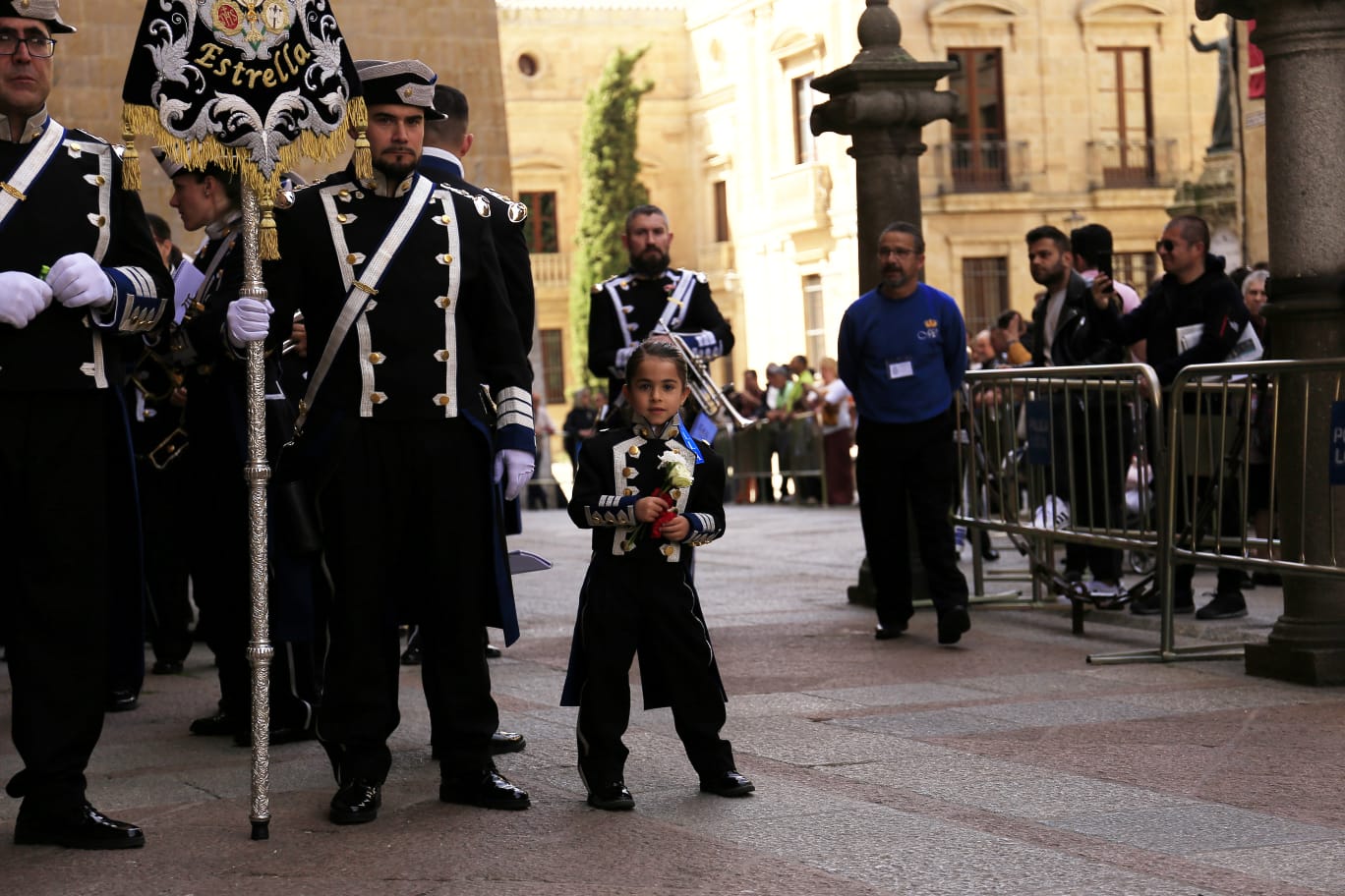 El tradicional Encuentro culmina la Semana Santa salmantina