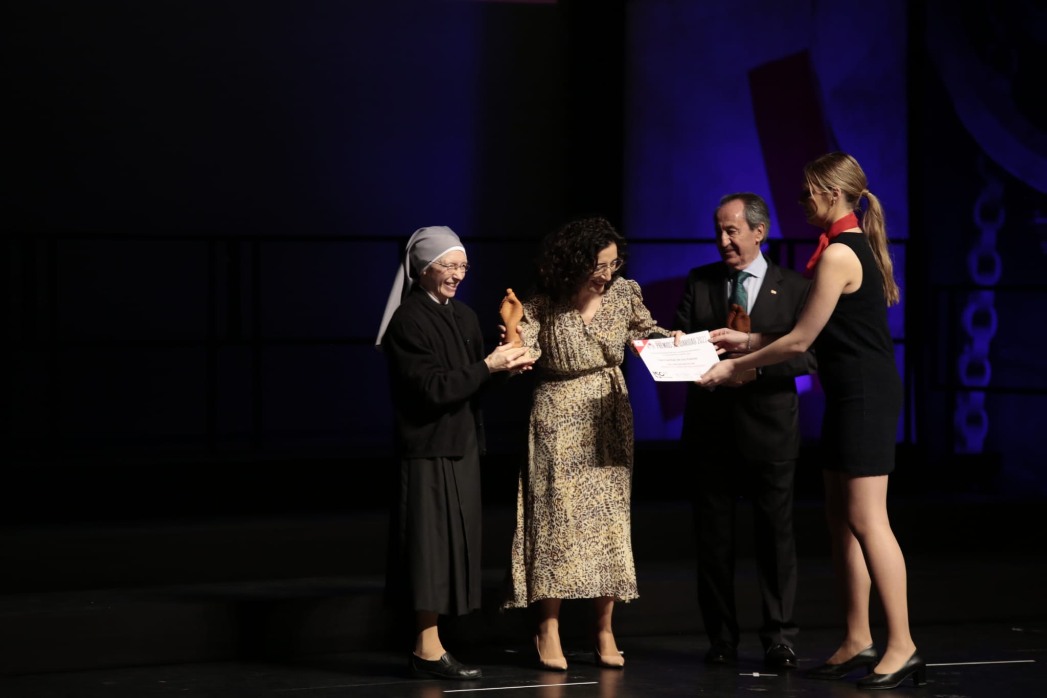 La solidaridad con Ucrania brilla en la gala de Cruz Roja
