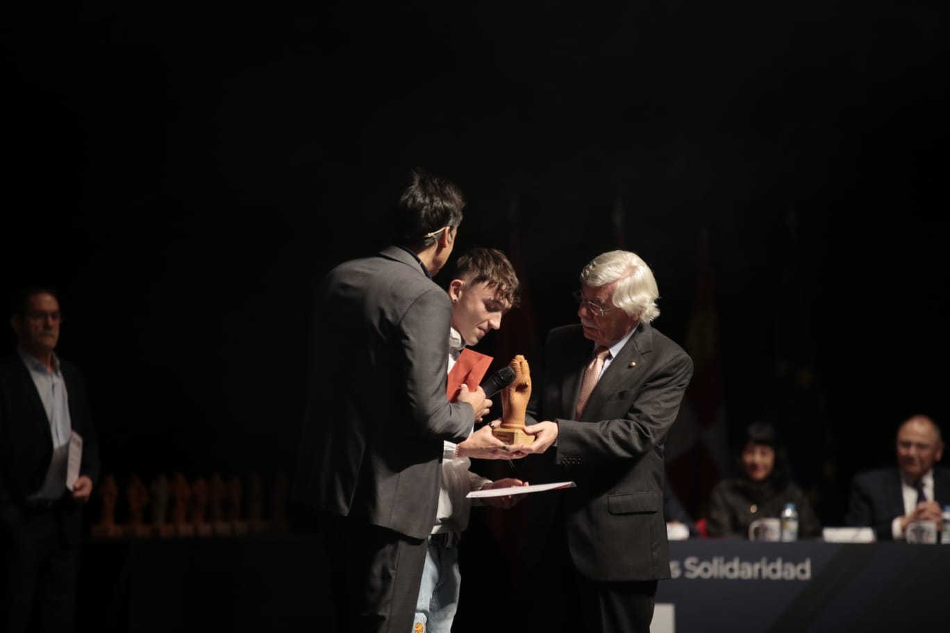 La solidaridad con Ucrania brilla en la gala de Cruz Roja