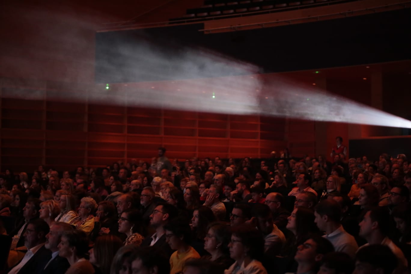 La solidaridad con Ucrania brilla en la gala de Cruz Roja