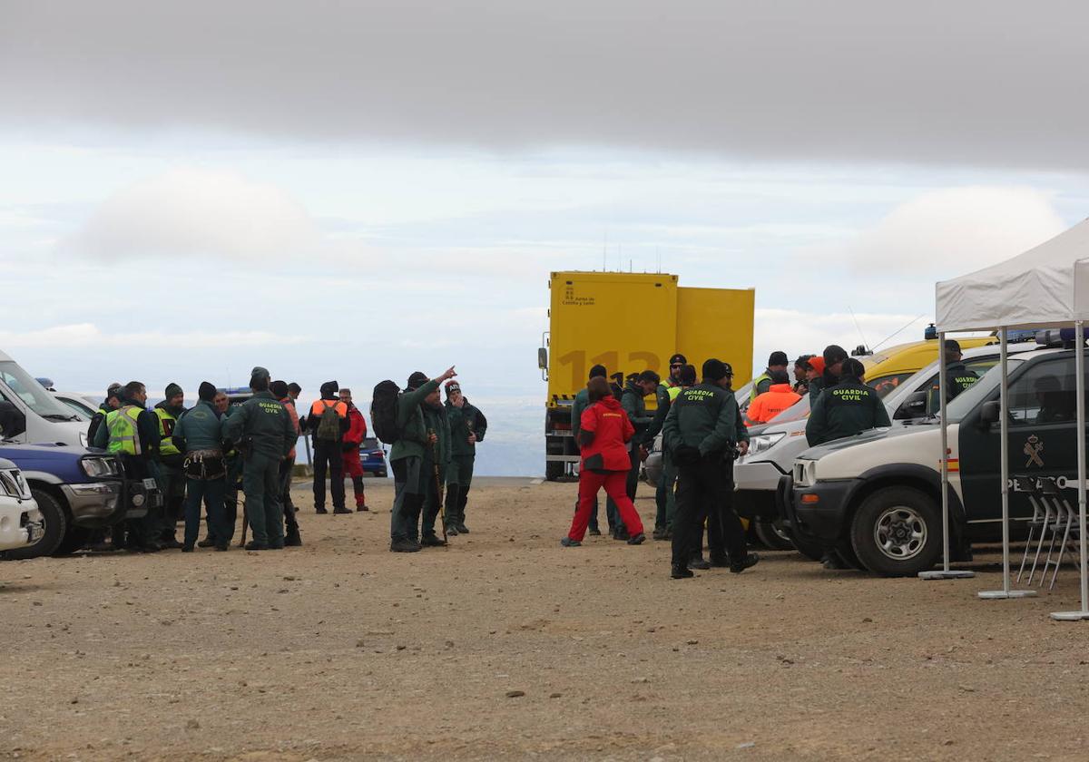 Un operativo sin precedentes para buscar al montañero desaparecido en Béjar