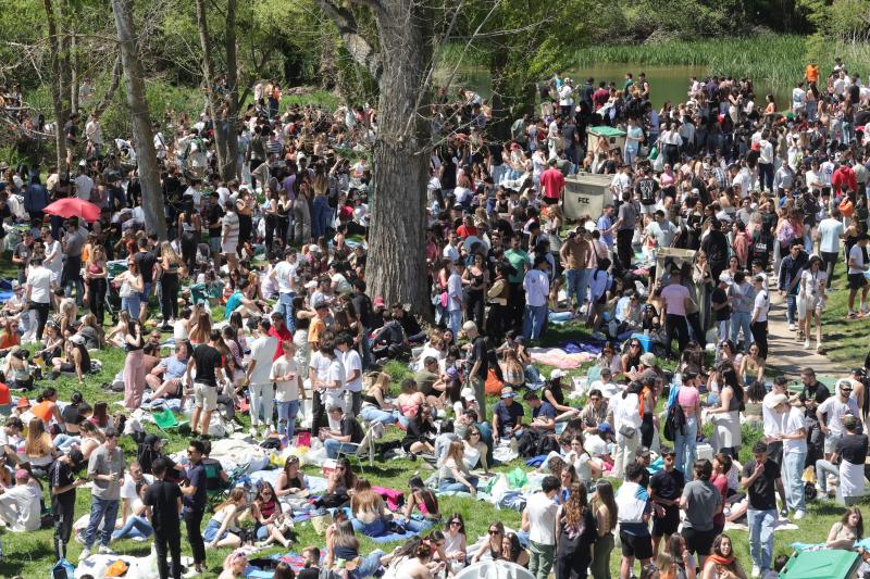 Lunes de Aguas masivo por el buen tiempo