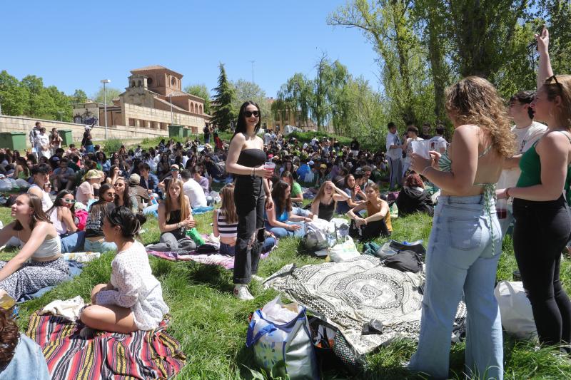 Lunes de Aguas masivo por el buen tiempo