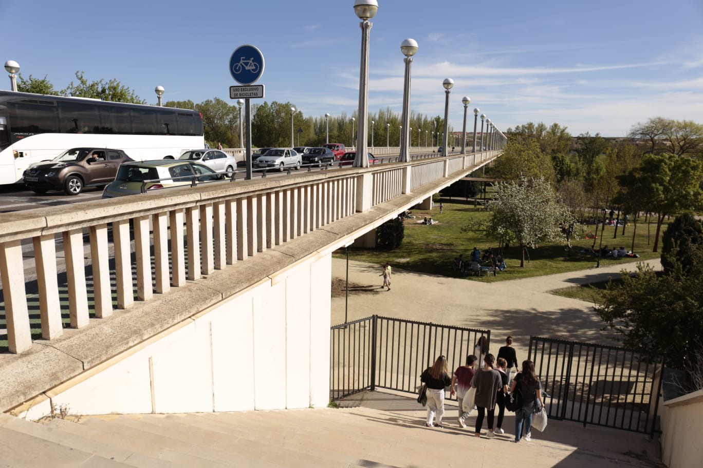 Animada tarde de Lunes de Aguas con algunos incidentes sanitarios