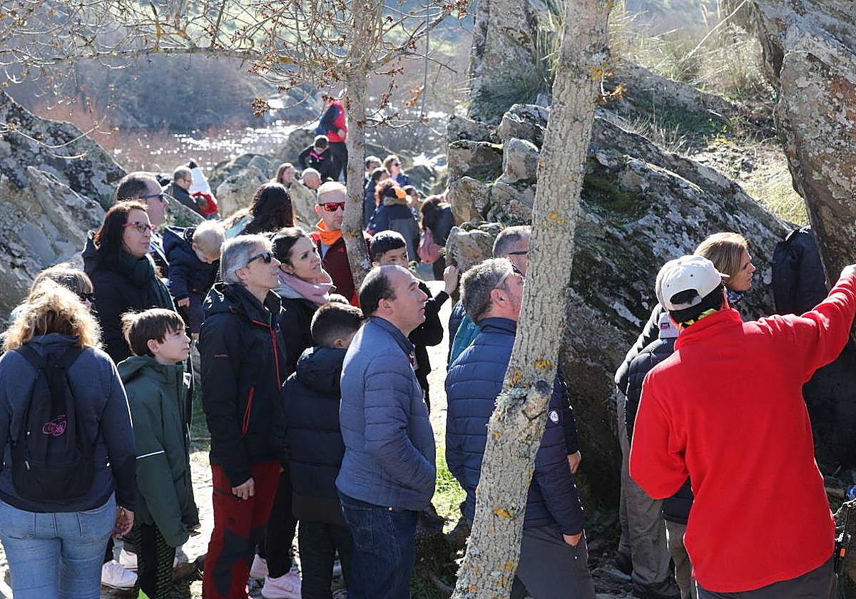 Visitantes en el Yacimiento Rupestre de Siega Verde.