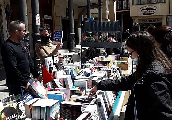 Feria del libro en Alba de Tormes.