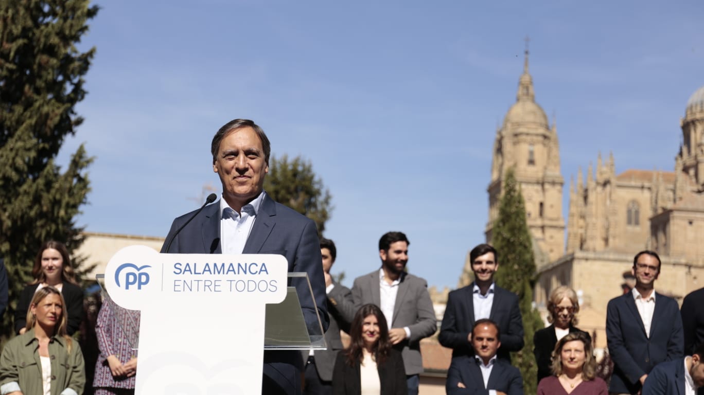 Imagen secundaria 1 - Carbayo presenta al equipo de su candidatura para revalidar la Alcaldía de Salamanca