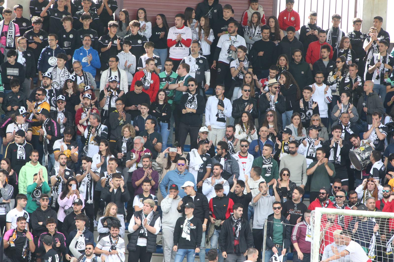 Unionistas vence al Madrid Castilla de Raúl y sueña con el play-off