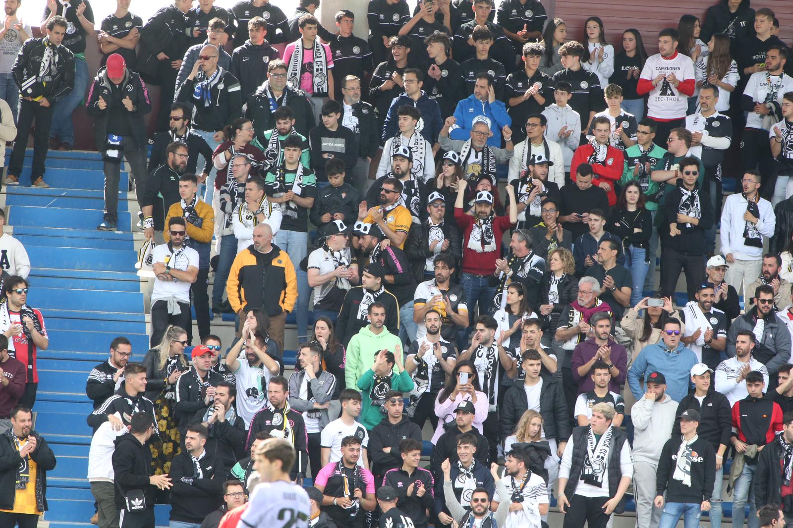 Unionistas vence al Madrid Castilla de Raúl y sueña con el play-off