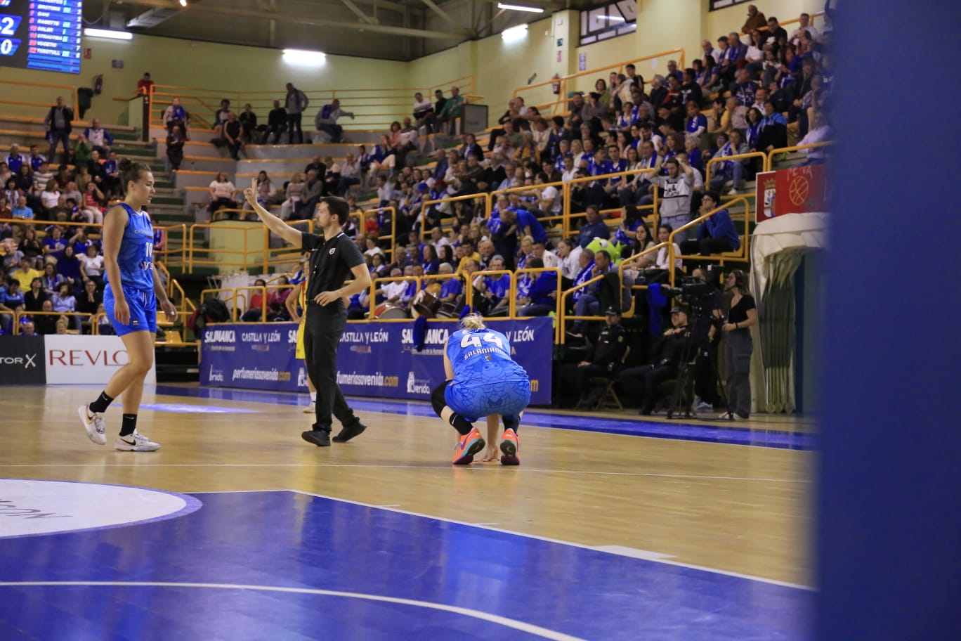 Avenida vence con comidad a Cadí La Seu para acceder a semis