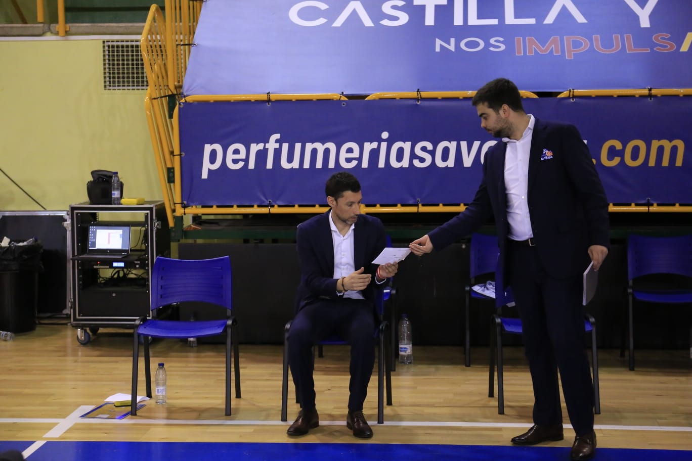 Avenida vence con comidad a Cadí La Seu para acceder a semis