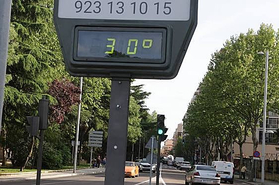 Un termómetro en Salamanca este jueves.