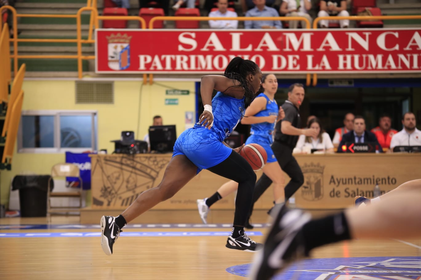 Avenida se mete en la final de la Liga ante el Barça CBS