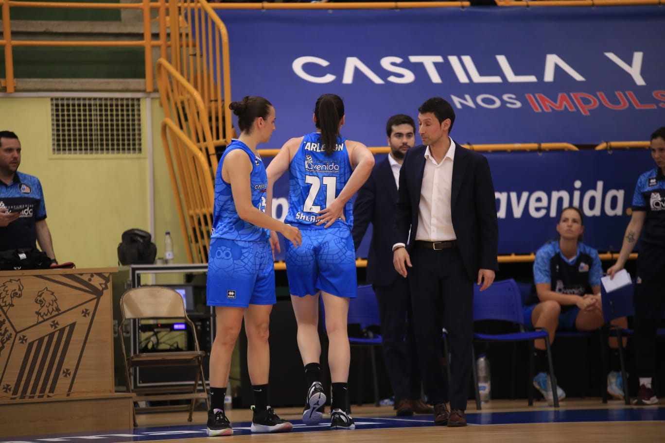 Avenida se mete en la final de la Liga ante el Barça CBS