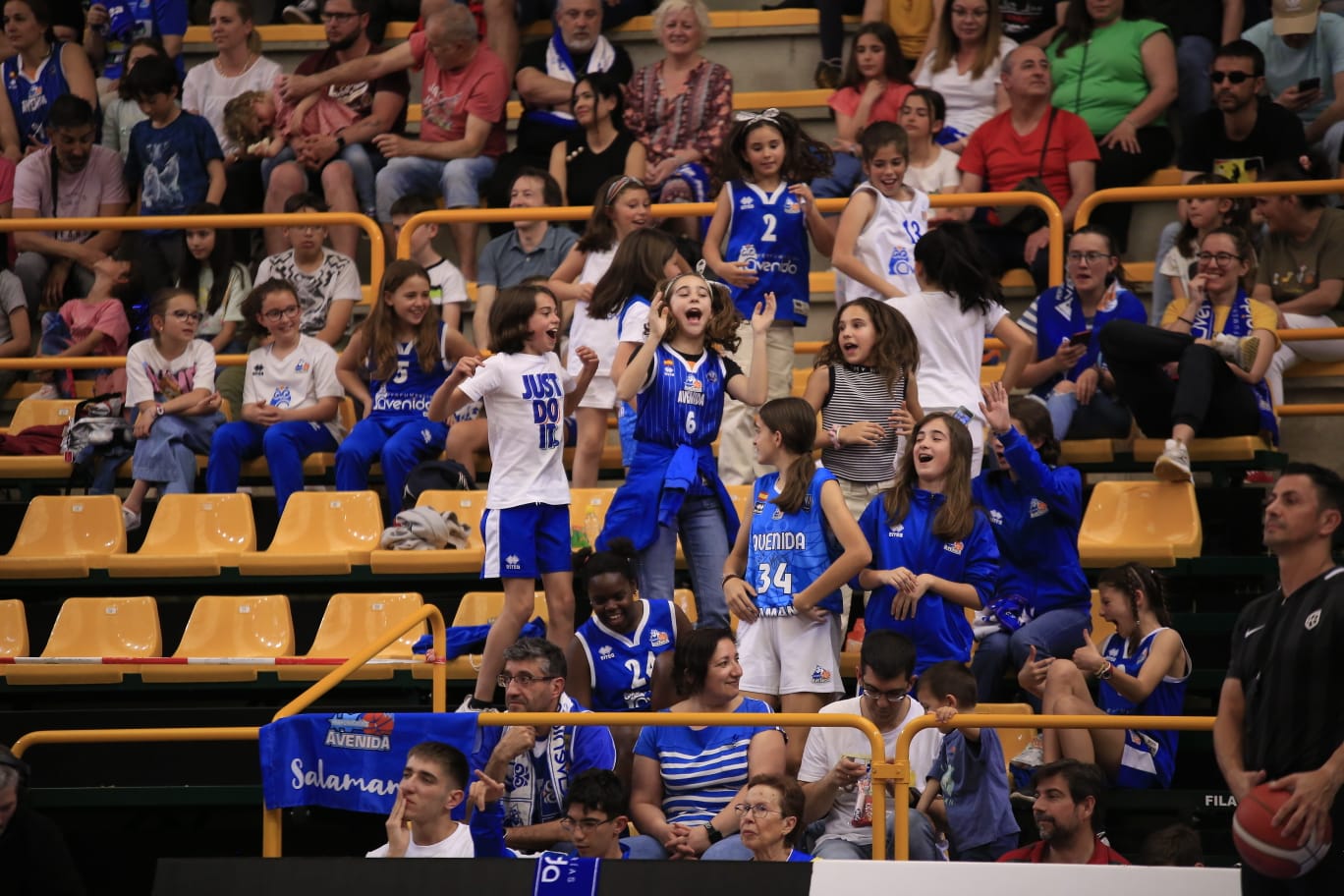 Avenida se mete en la final de la Liga ante el Barça CBS